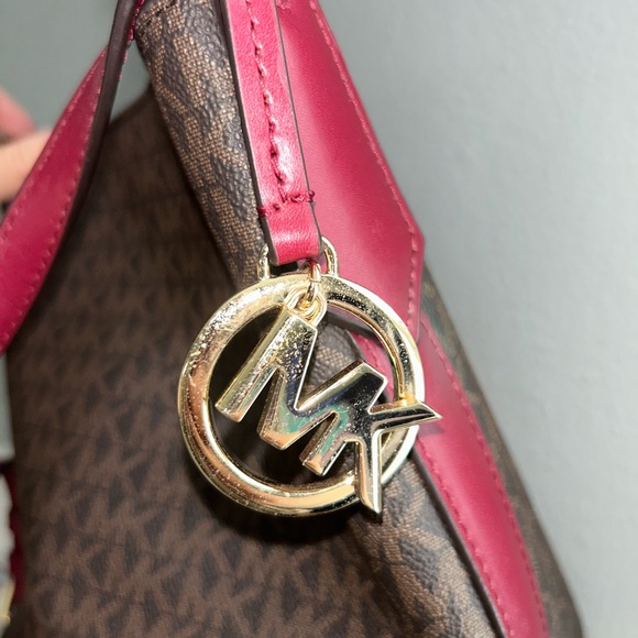 Medium Shoulder Michael Kors Logo Purse with Red Strap and Red Interior - Picture 4 of 5